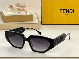 Picture of Fendi Sunglasses _SKUfw56577358fw